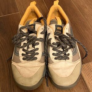 Vans Men's Ultra Range